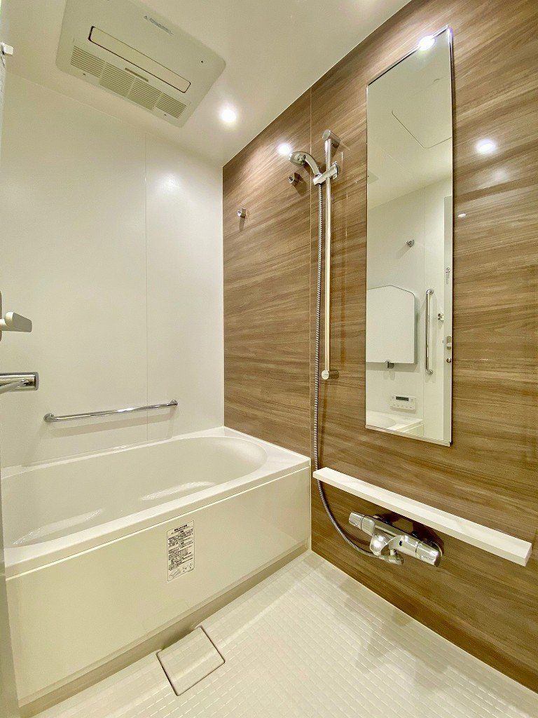 バス・シャワールーム　バス