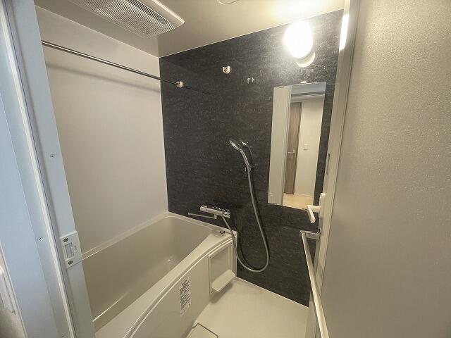 バス・シャワールーム　室内イメージ