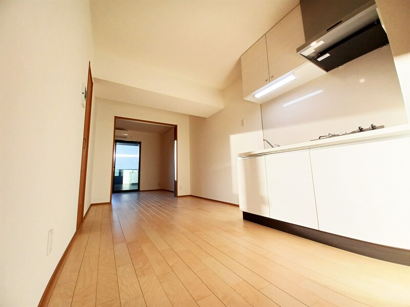 居室・リビング　開放感のあるゆったりとしたお部屋です♪