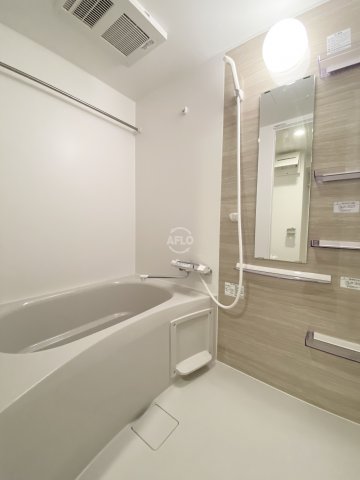 バス・シャワールーム　レジデンス難波南　浴室