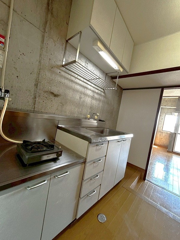 玄関　※入居中につきイメージ。