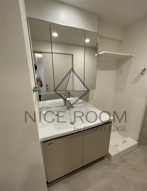 洗面設備　アーバネックス南新町　独立洗面台