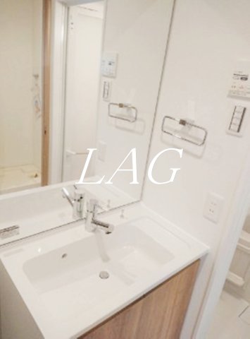 洗面設備　独立洗面台です。