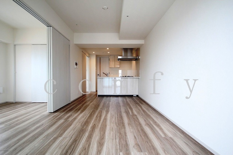 居室・リビング　綺麗な形のリビング