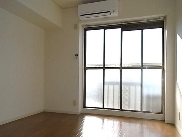 居室・リビング　☆洋室４．５帖☆