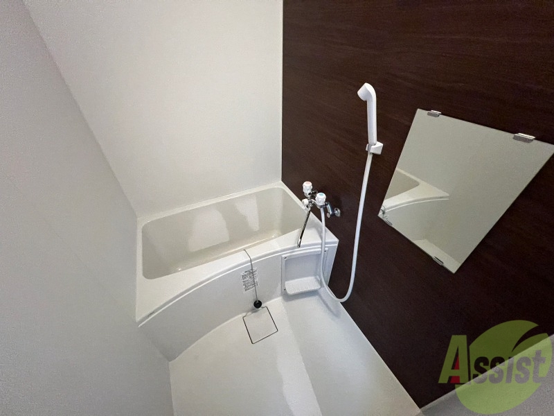 バス・シャワールーム　疲れを癒すには湯船でゆっくりするのが良いですよ。