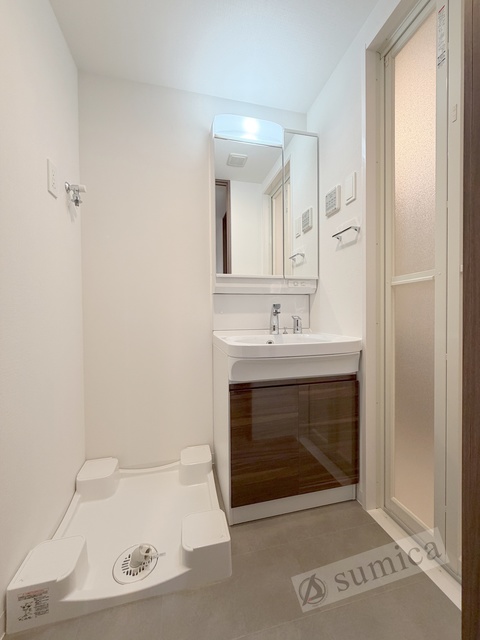 洗面設備　洗面脱衣所付き！独立洗面台が便利です♪♪