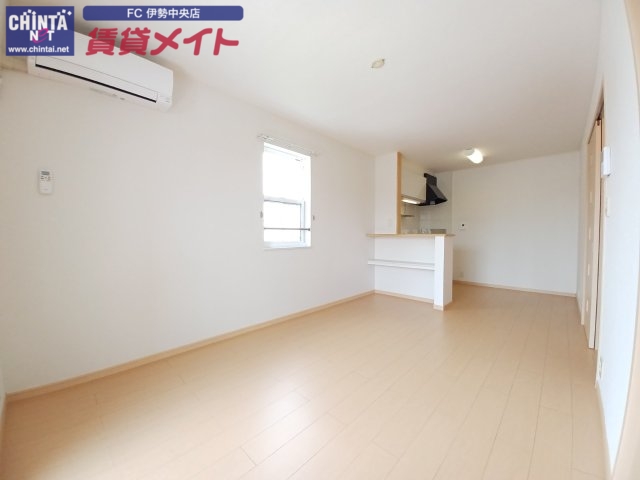 居室・リビング　別部屋反転画像参考