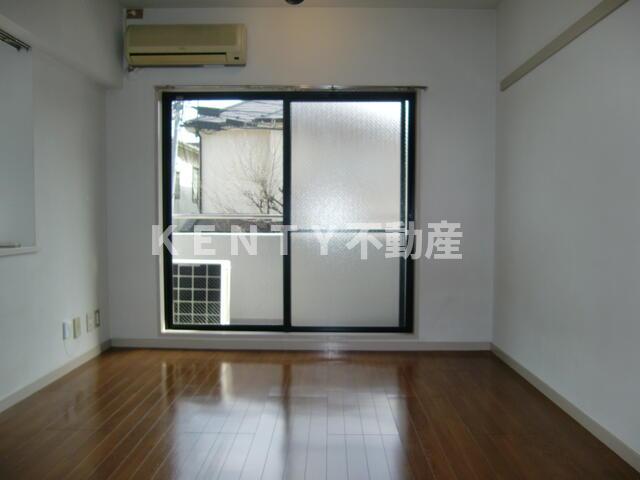 居室・リビング　ゆったり過ごせるリビングです