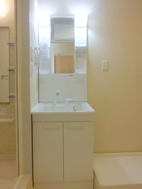 洗面設備　忙しい朝に嬉しいシャンプードレッサー