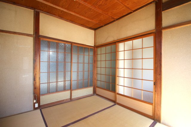 大徳寺貸家の居間写真