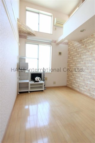 居室・リビング　同タイプ参考写真です。