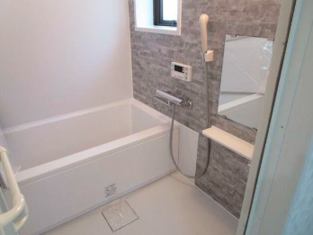 バス・シャワールーム　お風呂です