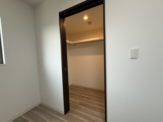 収納　ウォークインクローゼット