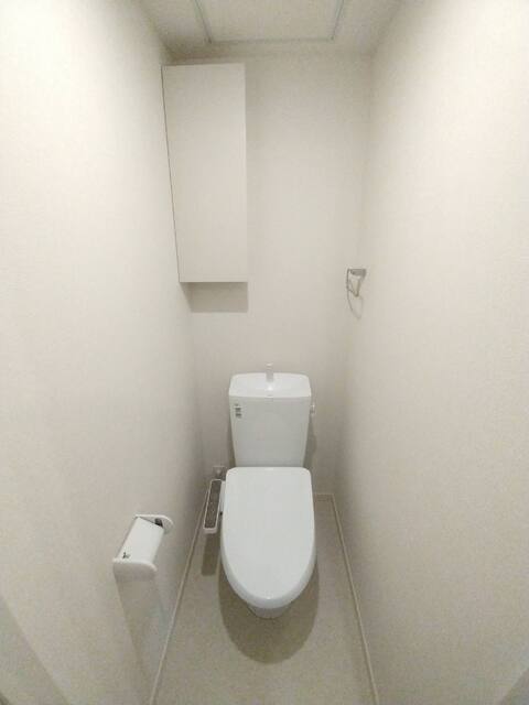 トイレ　建築中の写真となります。