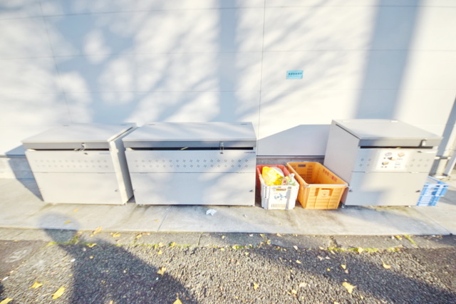 その他共有部分　～今日は燃えるゴミの日～