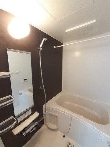 バス・シャワールーム　日々の疲れを癒すお風呂付です