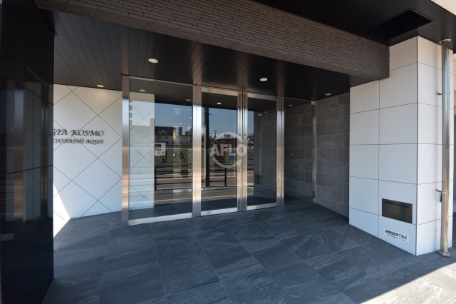 エントランス　ジアコスモ京橋アクア　エントランス