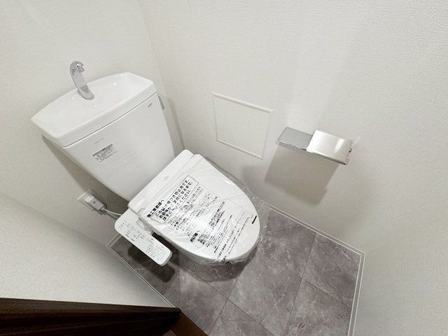 トイレ　トイレ