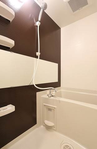 バス・シャワールーム　一日の疲れを癒してください