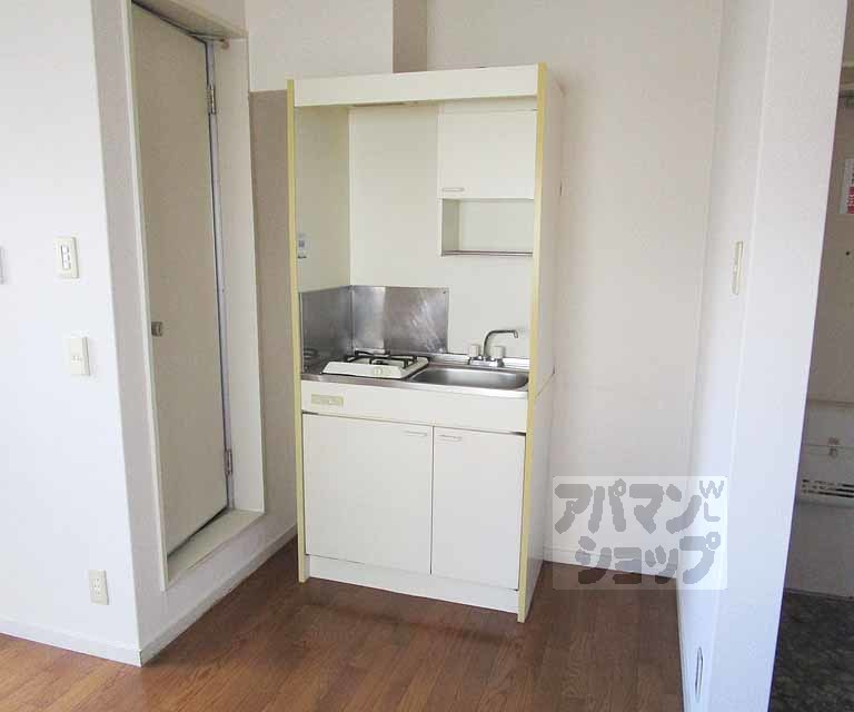 キッチン　２０２号室の写真です。