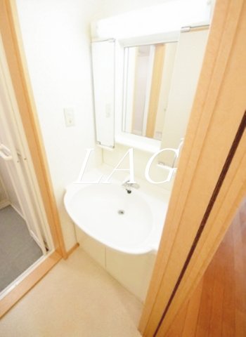 洗面設備　独立洗面台です。