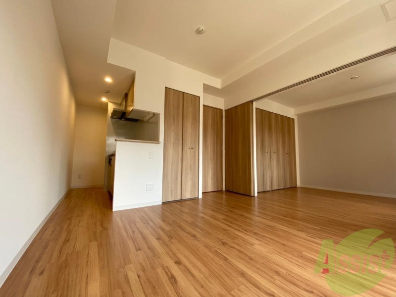 居室・リビング　広々としたリビングですね。使い勝手がよさそうですね！