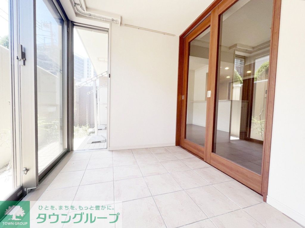 その他　コンサバトリー約3.7帖