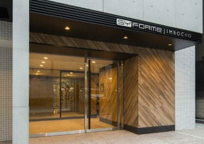 エントランス　落ち着いたエントランスです