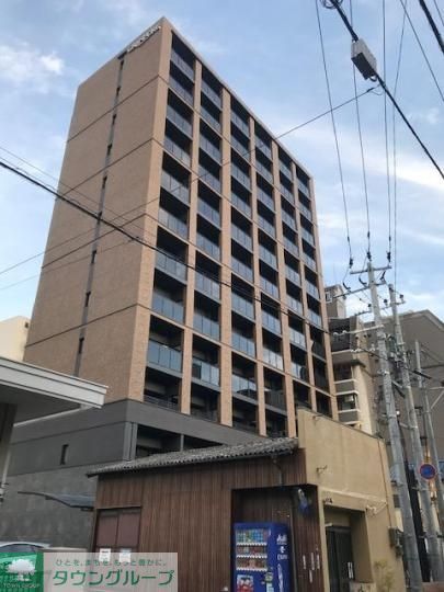 建物外観　駐車場