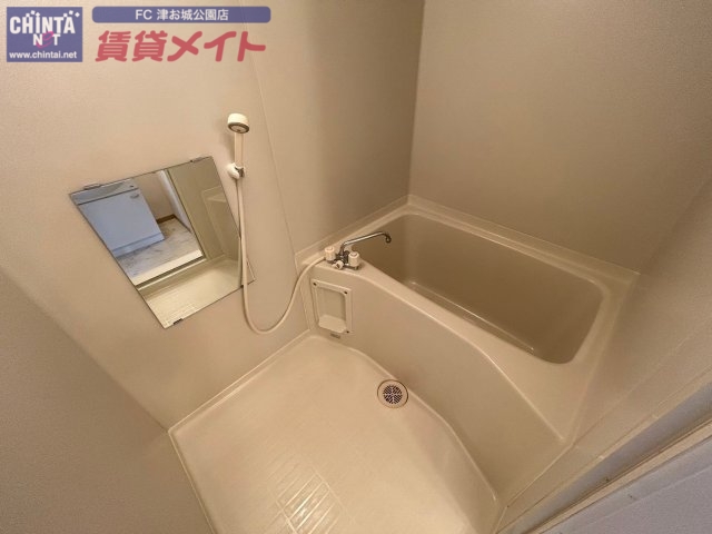 バス・シャワールーム　反転タイプ参考写真