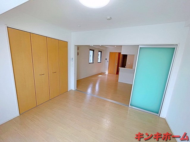 居室・リビング　写真は別のお部屋です。