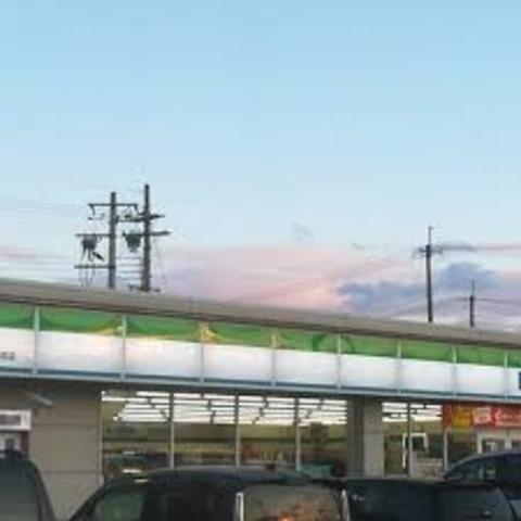 コンビニ　ファミリーマート　うかいや阿成（コンビニ）まで265m