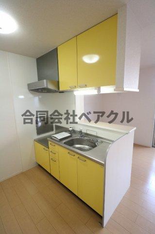 キッチン　コンパクトなキッチンで掃除もラクラク
