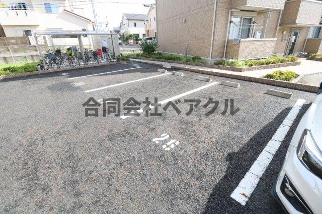 駐車場　駐車場完備です