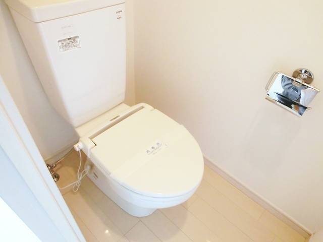 トイレ　ウォームレット付きのトイレです！