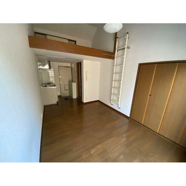 居室・リビング　※別部屋参考写真