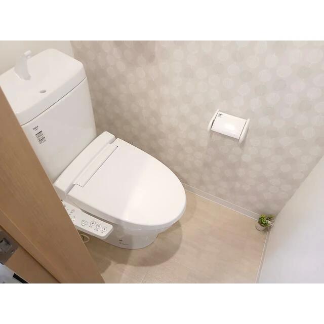 ＪＲ仙山線 東照宮駅 徒歩8分 2階建 築4年のトイレ写真