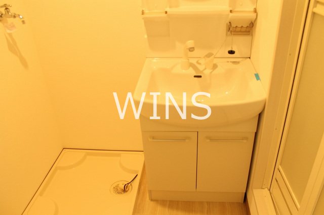 洗面設備　別部屋参考写真です