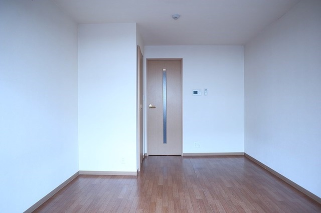 ウエストサイドリバーIの居間写真