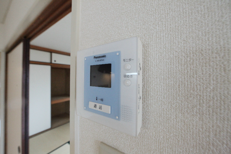 セキュリティ　モニター付きインターホン