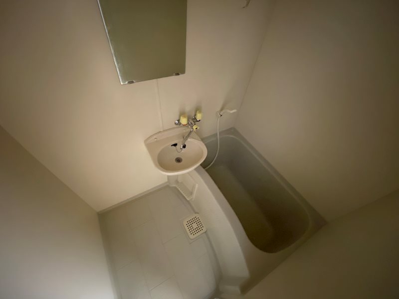 バス・シャワールーム　※別の部屋の写真です