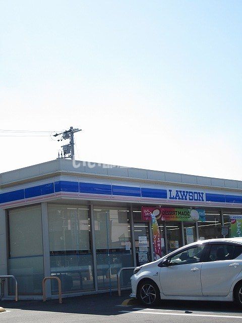 コンビニ　ローソン阿久比町役場前店（コンビニ）まで714m