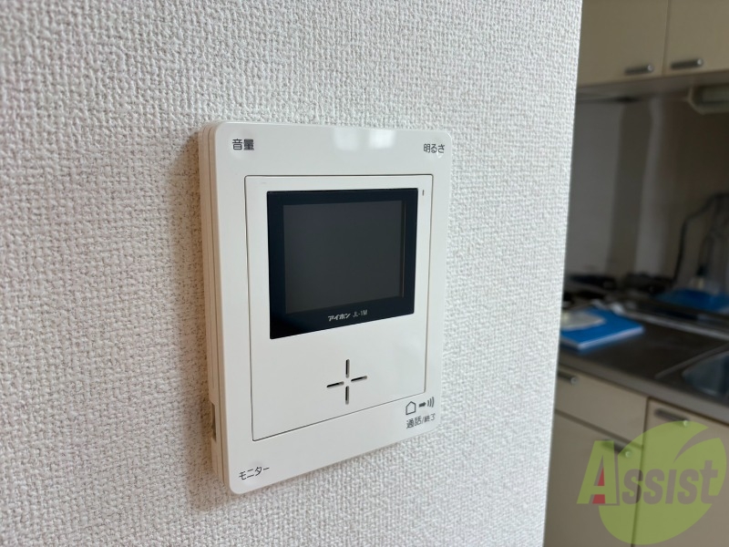 セキュリティ　ＴＶモニター付インターホンです。来客者の顔が見えるので安心！