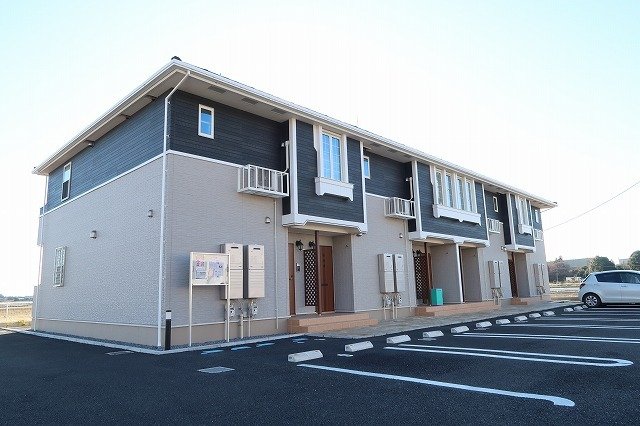 建物外観　落ち着いた雰囲気の外観です