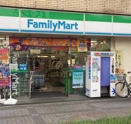 コンビニ　ファミリーマート野田駅前店（コンビニ）まで270m