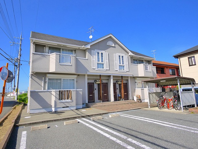 建物外観　落ち着いた雰囲気の外観です