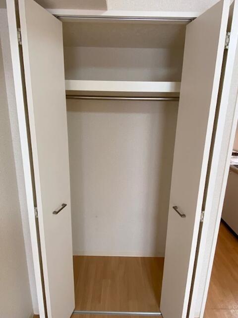 収納　居室クローゼット