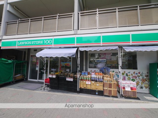 コンビニ　ローソンストア１００（コンビニ）まで439m