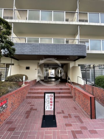 エントランス　日商岩井中津マンション　エントランス